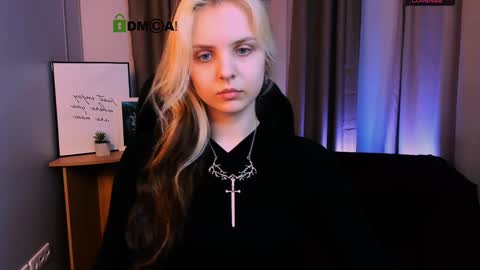 Snapshot of anna_sunshines chatting on 01-28-25, 10:45 Anna pvt is open online show from 01-28-25, 10:45