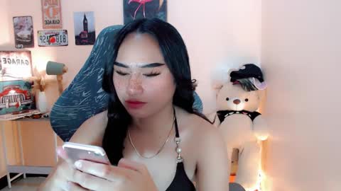 Snapshot of anna_thompsonxx chatting on 03-11-25, 06:08 SWEET ANNA online show from 03-11-25, 06:08