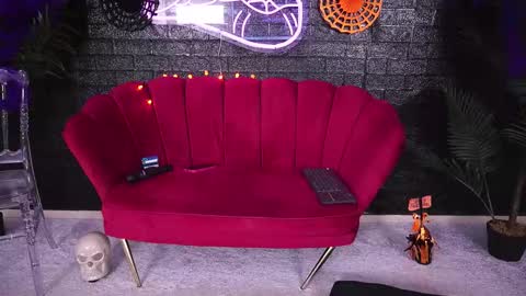 Anna online show from 10-29-25, 05:20