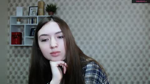 Anna online show from 04-19-26, 09:08