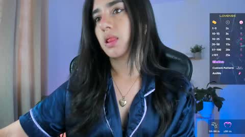 Snapshot of annadu011 chatting on 04-17-26, 01:47 Annadu011 online show from 04-17-26, 01:47