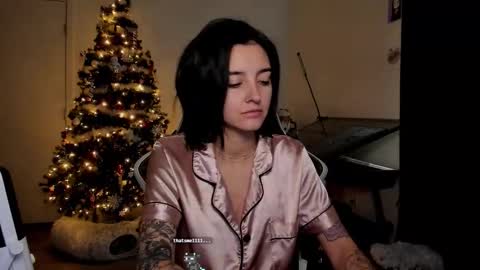 Snapshot of annaforevers chatting on 11-14-25, 07:12 Anna Forevers online show from 11-14-25, 07:12