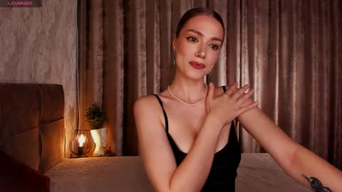 Goddess Anna online show from 09-27-25, 06:02