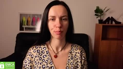 Anna online show from 05-20-26, 05:35