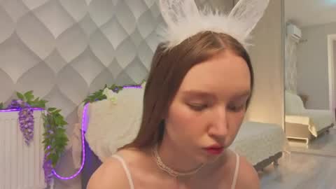 Holly Molly Im Polly online show from 05-16-26, 07:01