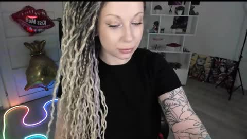 Snapshot of annanebula chatting on 05-12-26, 07:55 Anna online show from 05-12-26, 07:55