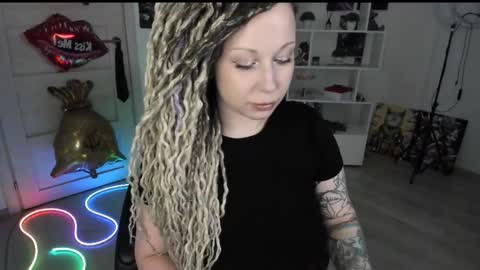 Snapshot of annanebula chatting on 05-26-26, 06:59 Anna online show from 05-26-26, 06:59