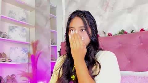 Snapshot of annaqueen_ chatting on 10-29-25, 04:20 Anna online show from 10-29-25, 04:20