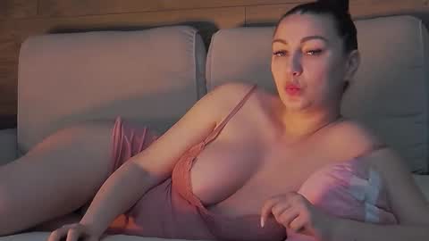 annasplash online show from 02-07-26, 07:01