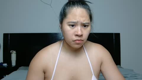 Snapshot of annaxnasty chatting on 05-19-26, 11:44 Anna online show from 05-19-26, 11:44
