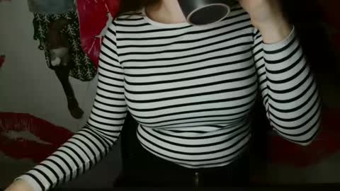 Bella online show from 11-07-25, 06:19