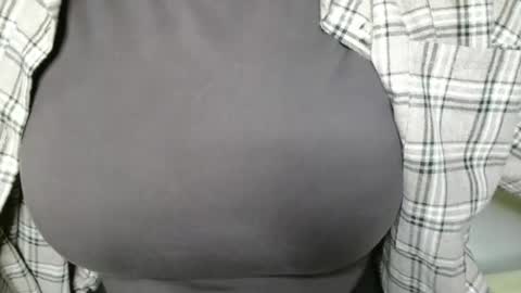 Bella online show from 03-17-26, 06:33