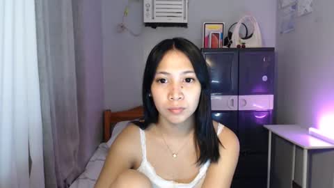 Snapshot of anne_chanelx chatting on 05-06-26, 06:52 anne_chanelx online show from 05-06-26, 06:52