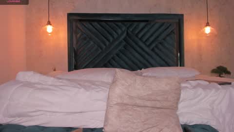 Snapshot of anne_mallow chatting on 01-08-25, 06:20 Ann online show from 01-08-25, 06:20