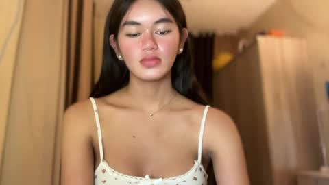 Snapshot of annedee_ chatting on 12-20-24, 01:03 Kim online show from 12-20-24, 01:03