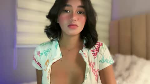 Kim online show from 10-07-25, 04:37