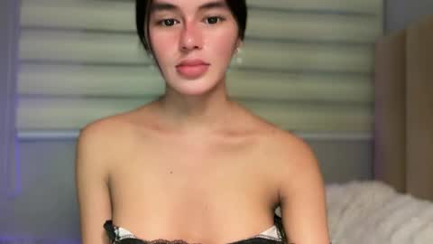 Snapshot of annedee_ chatting on 12-15-25, 10:36 Kim online show from 12-15-25, 10:36