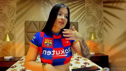 Snapshot of annedixie chatting on 05-02-26, 03:11 Anne online show from 05-02-26, 03:11