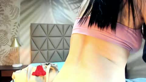 Snapshot of annedixie chatting on 05-16-26, 03:14 Anne online show from 05-16-26, 03:14