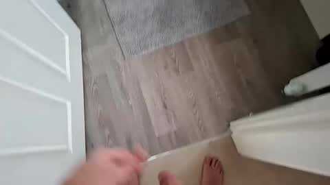 Snapshot of annesfeet chatting on 12-17-24, 02:11 Annesfeet online show from 12-17-24, 02:11