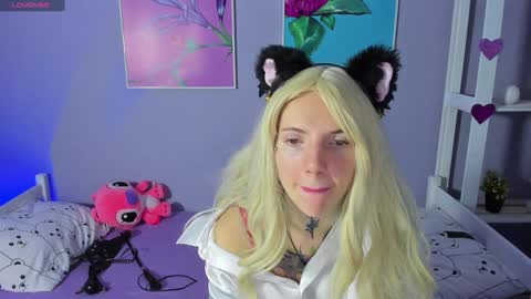 Snapshot of annetenet chatting on 12-12-24, 04:15 Annet online show from 12-12-24, 04:15