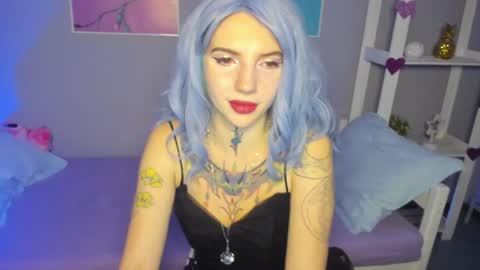 Snapshot of annetenet chatting on 01-10-25, 07:14 Annet online show from 01-10-25, 07:14