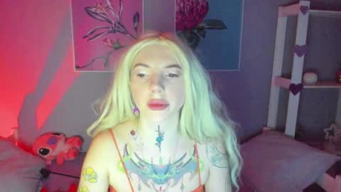 Snapshot of annetenet chatting on 01-25-25, 06:01 Annet online show from 01-25-25, 06:01