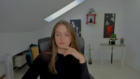 annewilsonn online show from 05-22-26, 05:14