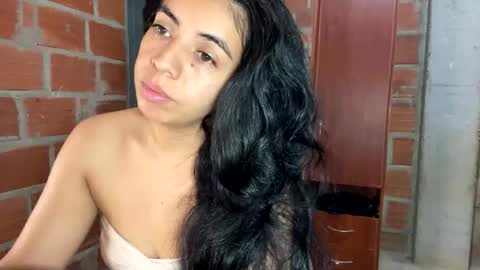 Snapshot of anngela01 chatting on 10-14-25, 10:43 anngela online show from 10-14-25, 10:43