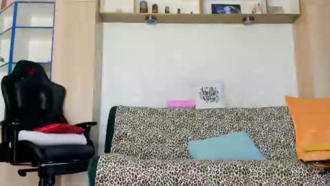 anngray1 online show from 07-28-26, 04:39