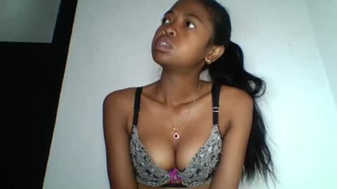 Snapshot of annica86 chatting on 06-23-26, 06:00 annica86 online show from 06-23-26, 06:00