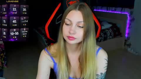 Snapshot of annie69kiss chatting on 04-30-26, 08:57 Annie online show from 04-30-26, 08:57