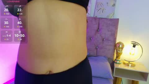 Snapshot of annie_bonnie_ chatting on 07-17-26, 11:50 Annie Bonnie online show from 07-17-26, 11:50