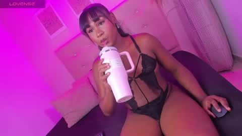 annie_dolce_ online show from 03-02-26, 11:11