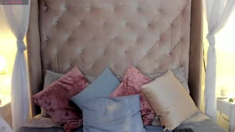 Snapshot of annie_petters chatting on 04-20-26, 01:03 Aniie online show from 04-20-26, 01:03