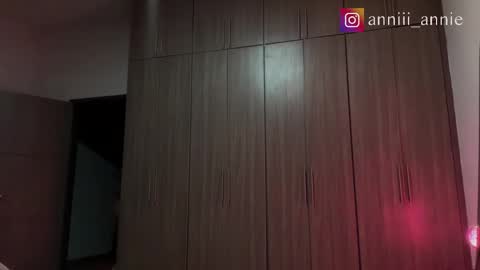 JEANNE no olvides seguirme dont forget follow me  uu online show from 12-16-25, 11:32