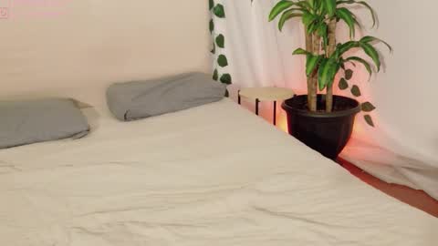 Snapshot of annie_val chatting on 02-01-26, 07:51 Annie Valeria online show from 02-01-26, 07:51