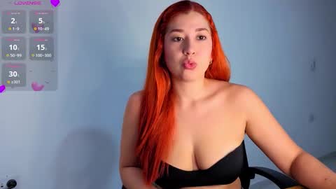Snapshot of annieboobs_ chatting on 10-10-25, 02:49 annieboobs_ online show from 10-10-25, 02:49