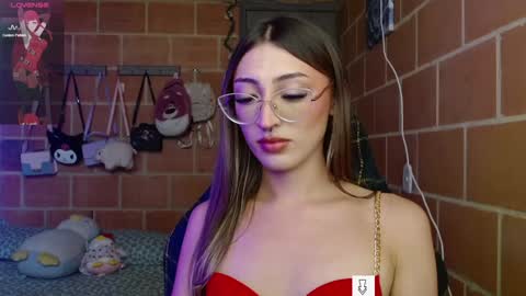 Snapshot of anniee_land chatting on 12-12-24, 03:48 Annie online show from 12-12-24, 03:48