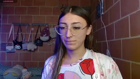 Snapshot of anniee_land chatting on 12-21-24, 12:16 Annie online show from 12-21-24, 12:16