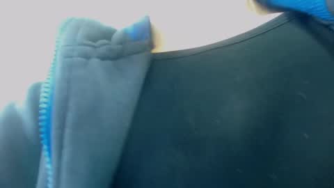 Snapshot of anniee_x chatting on 03-01-25, 11:39 Anniee online show from 03-01-25, 11:39