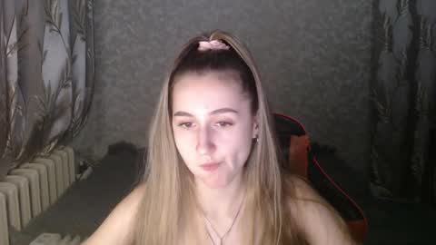 annieee_smith online show from 12-14-25, 02:55