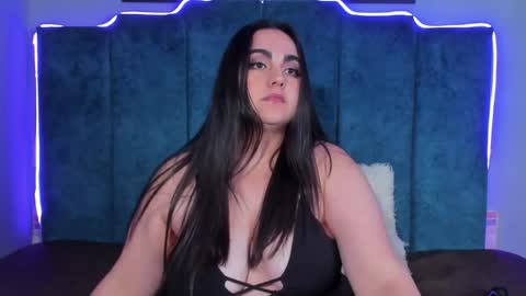 Annie Sweet Cherry online show from 01-14-26, 03:01