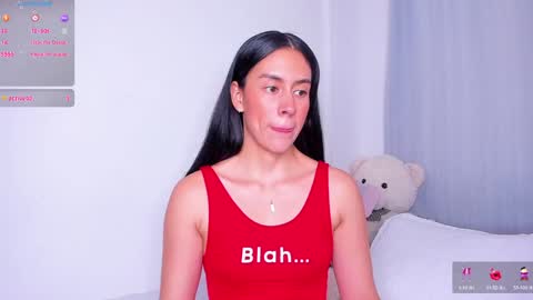 Snapshot of anniegil_cs chatting on 12-11-24, 12:12 Annie online show from 12-11-24, 12:12