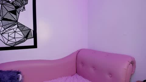 Annie Evans  online show from 02-26-25, 08:11