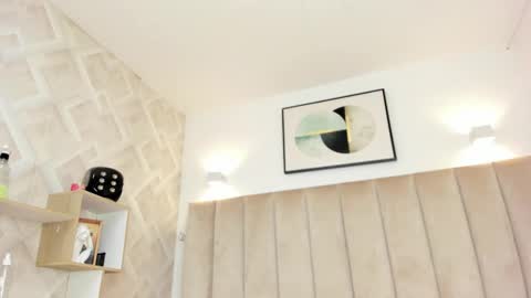 Annie Queen online show from 03-22-26, 03:32