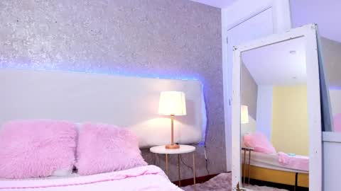 AnniieCooper online show from 03-22-26, 02:09