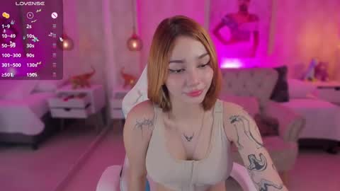 Snapshot of anniita_ chatting on 02-19-25, 06:33 VIVIANNA online show from 02-19-25, 06:33