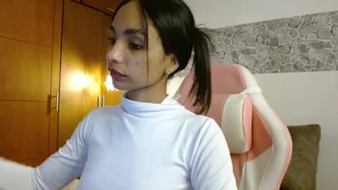 AnnaS online show from 10-06-25, 04:43