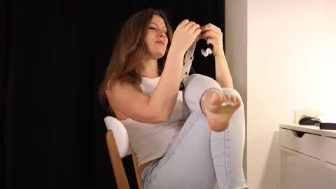 annittastar online show from 01-12-26, 03:56